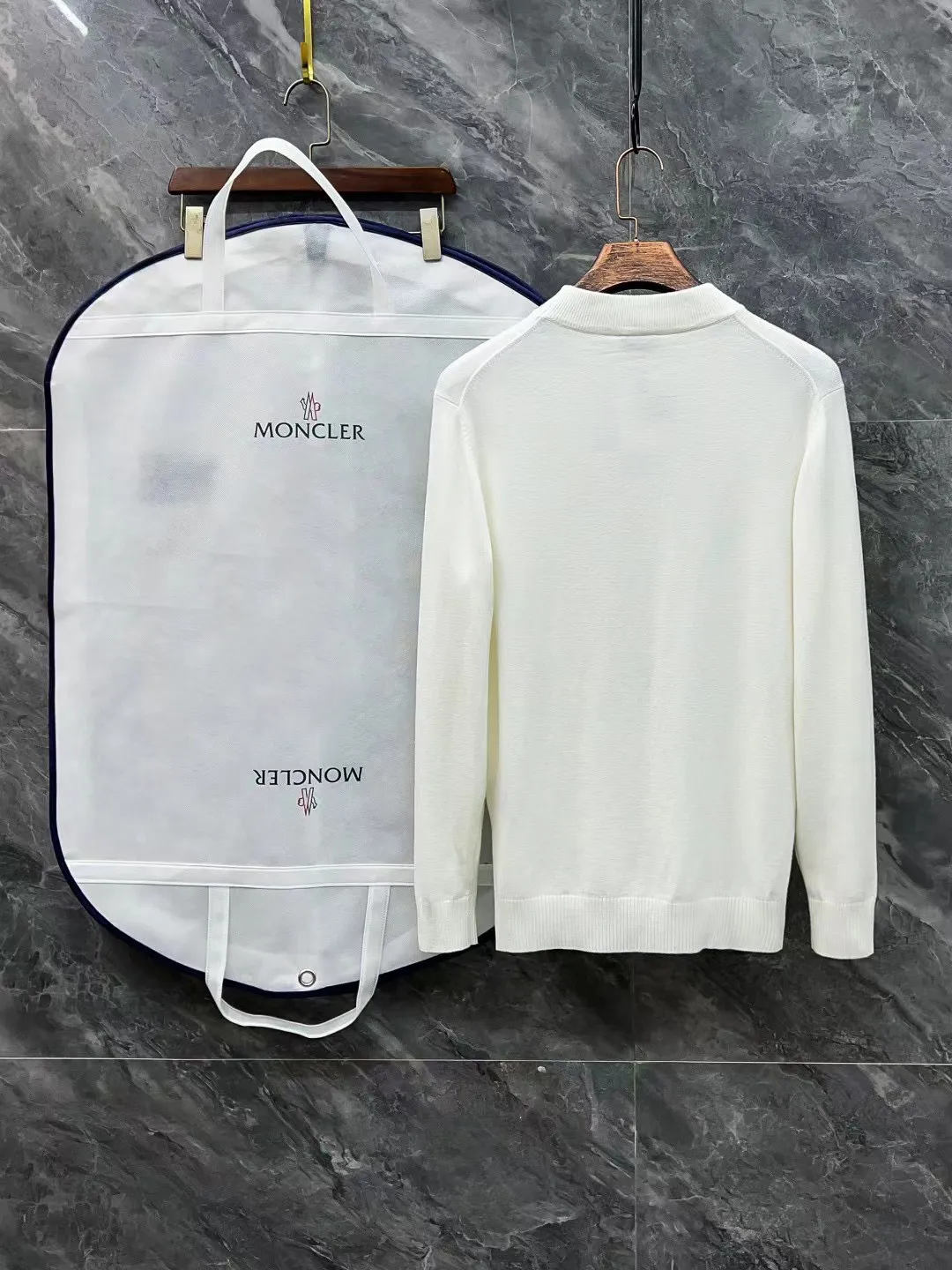 Moncler 3 Same Style LOGO Premium Series Premium Factory Quality 、 、 ： Black White Sizes：M L XL 2XL 3XL